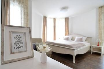 Фото номера Дом с 4 спальнями Гостевой дом KATERINA guest house г. Kocherinovo 6
