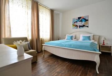 Фото номера Дом с 4 спальнями Гостевой дом KATERINA guest house г. Kocherinovo 4